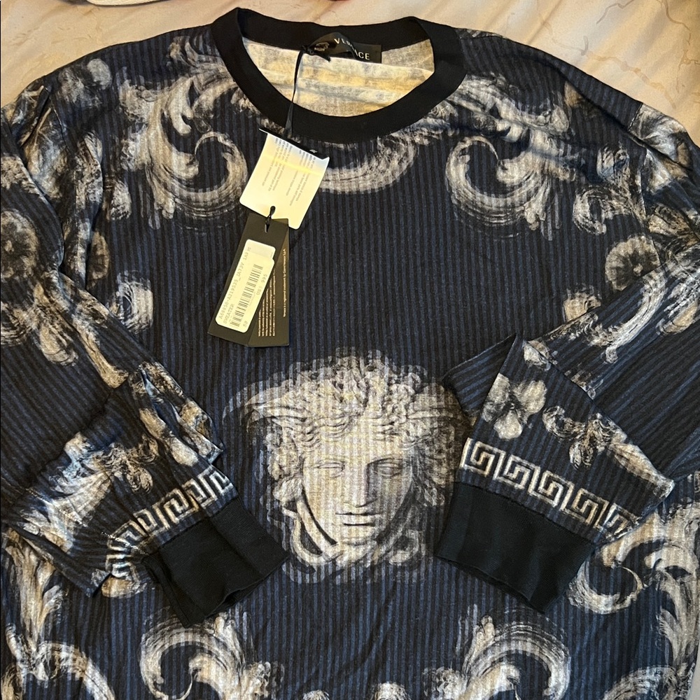 Versace Men's Sweater in Black and Gray with Medusa Design